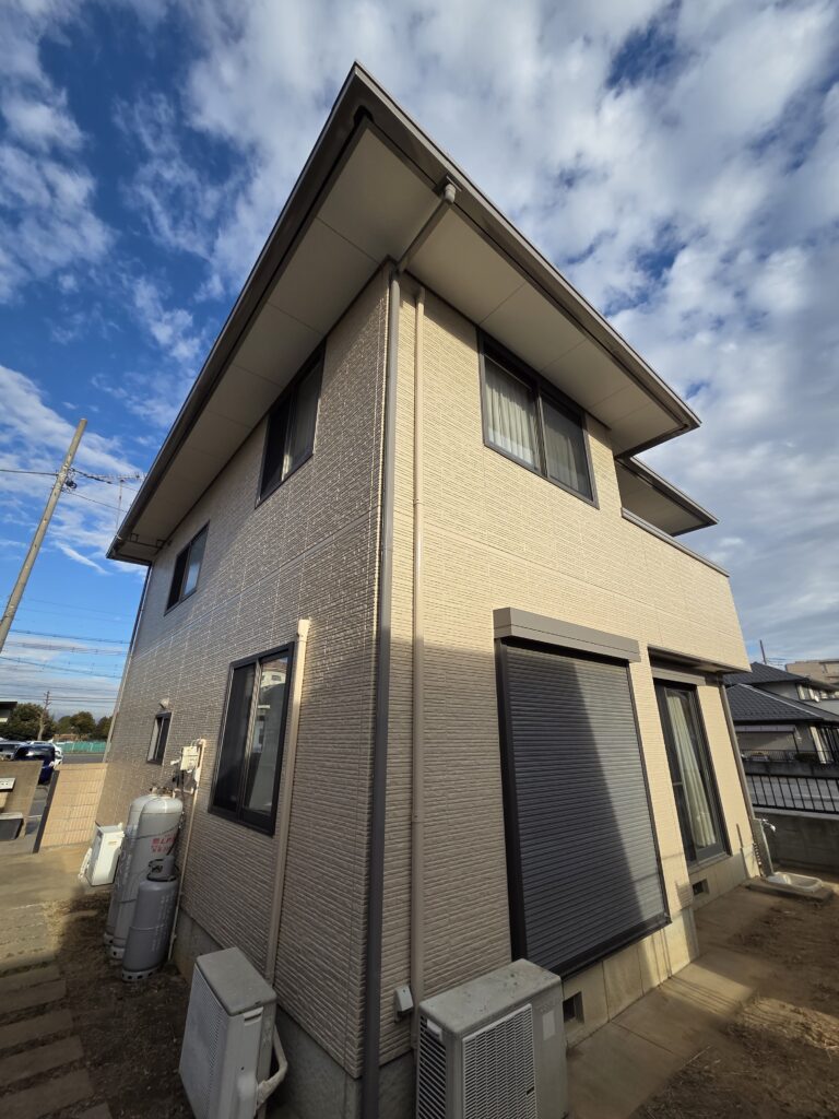 群馬県伊勢崎市にて外壁塗装工事。